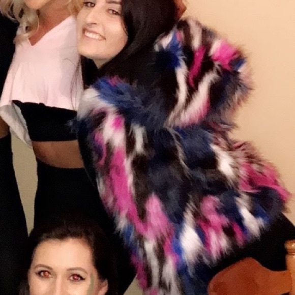 faux fur jacket/coat - Picture 2 of 5